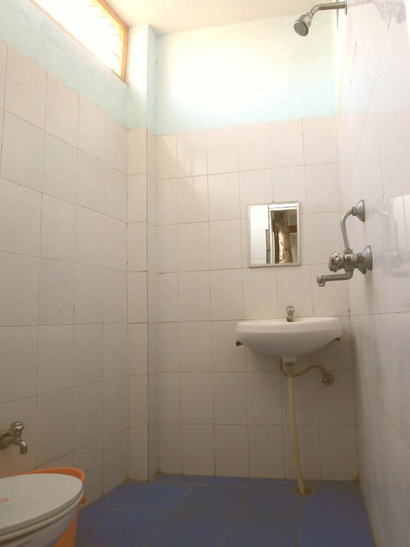 Bona Cafe Restaurant & Sala Guest House Варанаси Номер фото